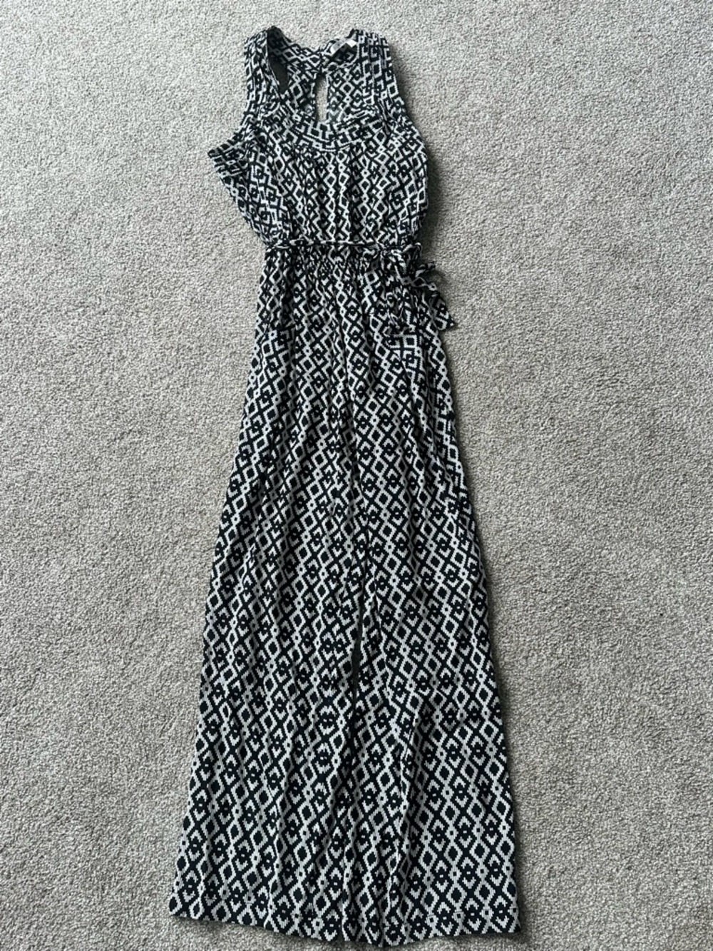 Max Studio Black & White Printed Jumpsuit – Size S
